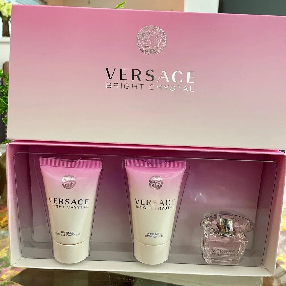 versace - Picture 3 of 6